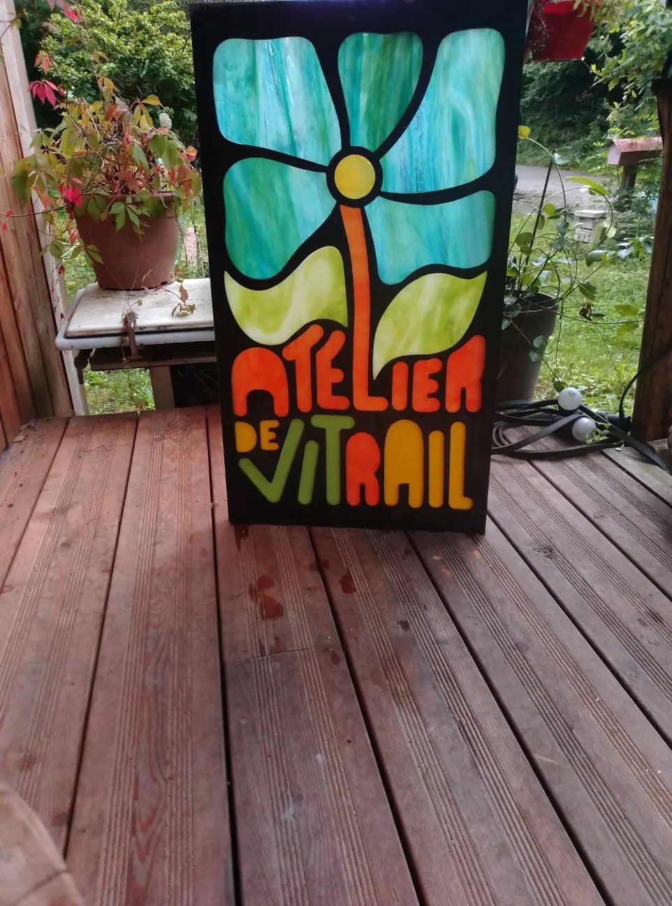 Création originale et unique de l'enseigne de l'atelier "la Petite Boîte en Verre"