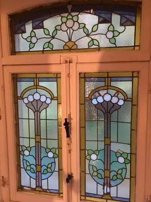 Restauration de trois vitraux de porte art nouveau pour un particulier
