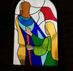 Restauration d'un des vitraux de la petite chapelle de la ferme de Martinrou